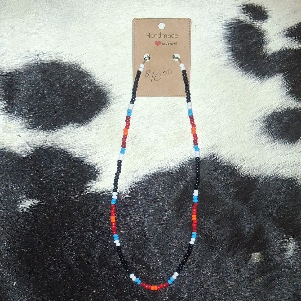 Handmade Western/Navajo Pattern Seed Bead Necklace
